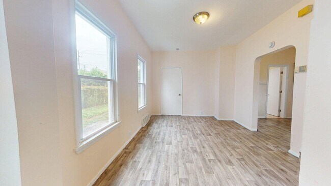 Building Photo - 8200 Beman Ave