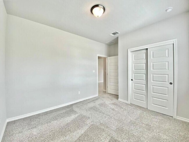 Building Photo - 2148 Pecan Island Dr