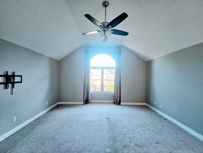 Building Photo - 3705 Golden Aspen Dr