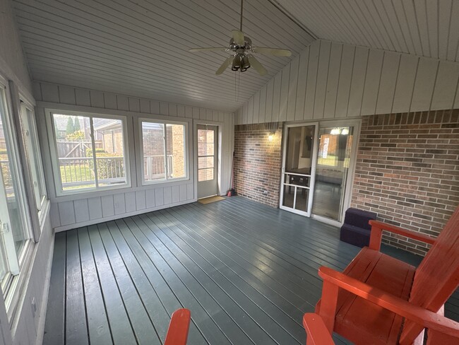 Building Photo - 9229 Westdrum Ct