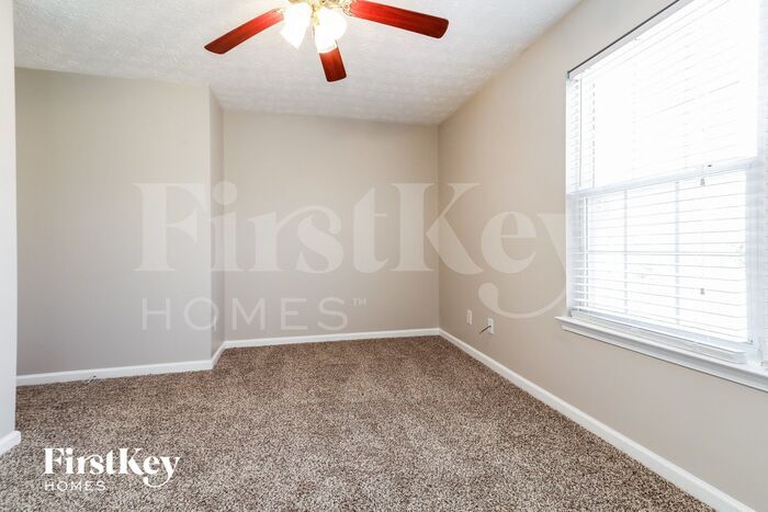 Building Photo - 1273 Royal Ives Ct SE