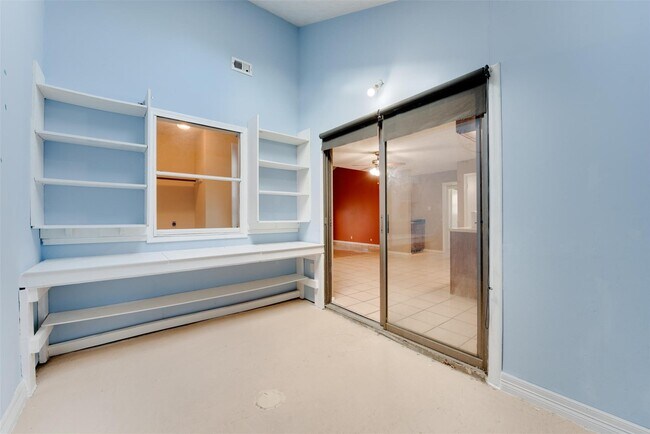 Building Photo - 13218 Avonshire Dr