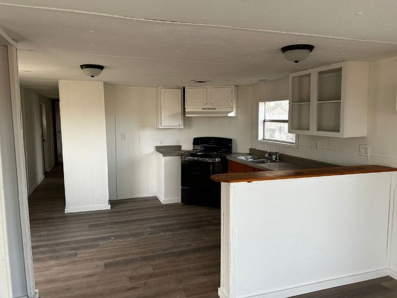 Building Photo - 6503 E Amarillo Blvd