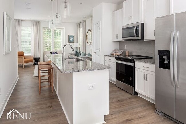 Building Photo - 640 Ethridge Pl