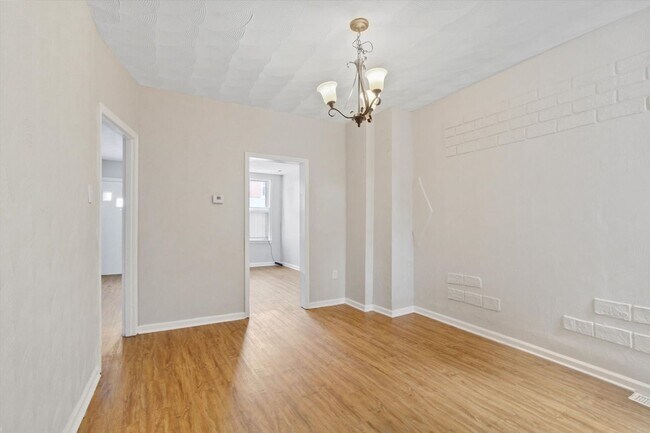 Building Photo - Coming Soon - Spacious 3 Bedroom, 1.5 Bath Home in North York - Central York School District.