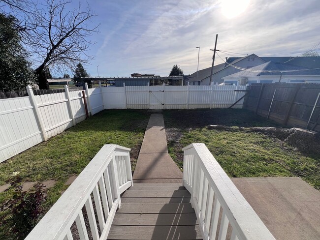 Building Photo - 2820 East St