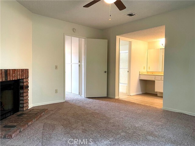 Building Photo - 1077 S Santo Antonio Dr