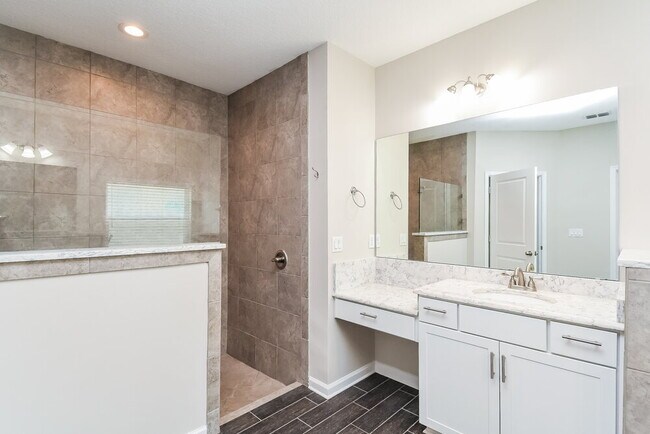 Building Photo - 15658 Spotted Saddle Cir