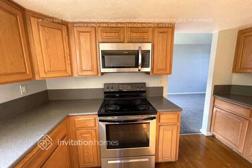 Building Photo - 3855 Rockford Dr