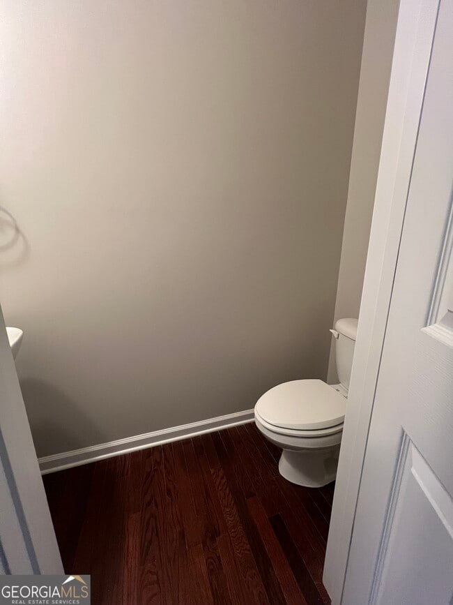 Building Photo - 3600 Utoy Dr SW