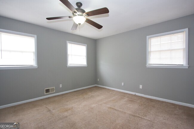 Building Photo - 2974 McGlynn Ct