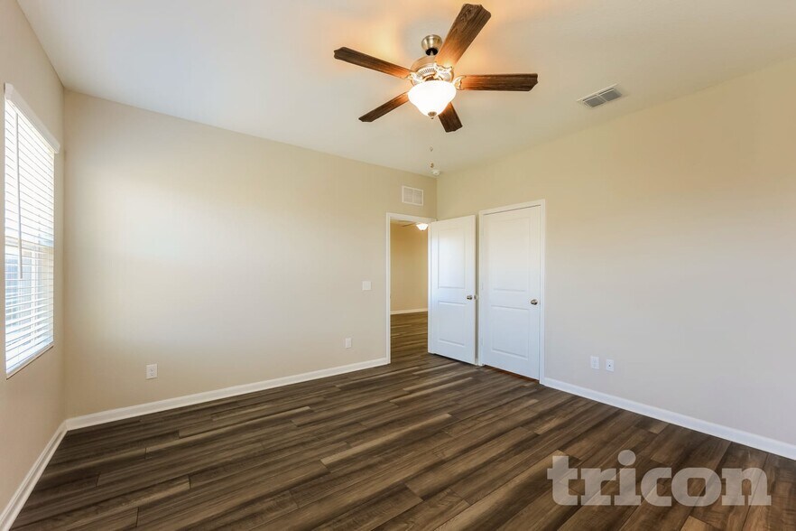 Building Photo - 7435 Guadalupe Peak