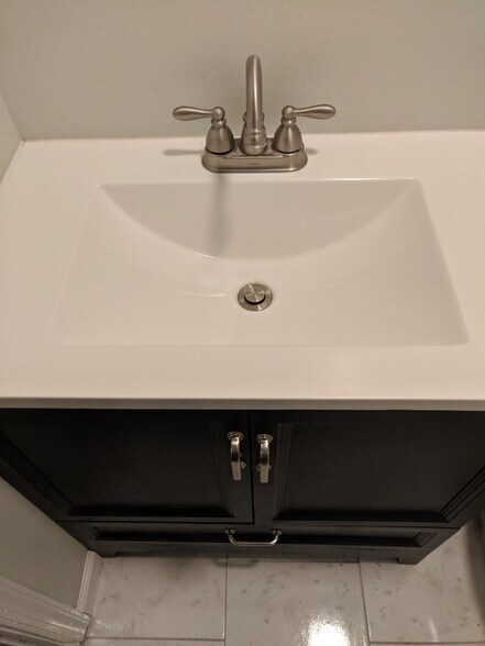 Building Photo - 1172 Wyoming Ave