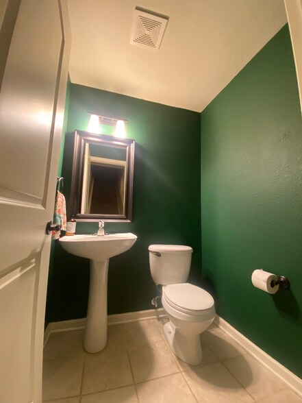 Building Photo - 13516 Via Varra