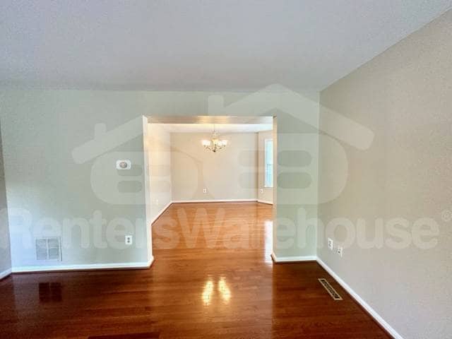 Building Photo - 5015 Middlesmoor Ct