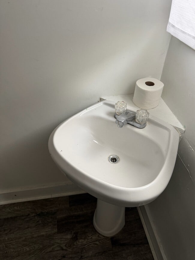 Building Photo - 1233 2nd Ave S