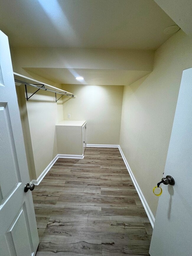 Building Photo - Beautiful and Spacious 4BD 2BA Single-Family Home in Arlington Heights