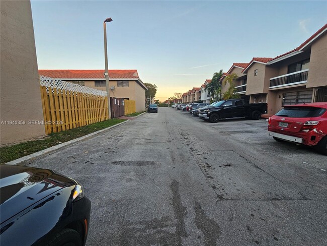 Building Photo - 510 NW 109th Ave