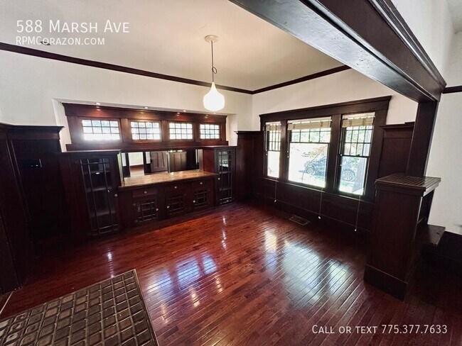 Building Photo - 588 Marsh Ave