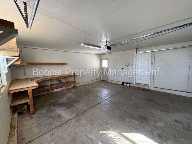 Building Photo - 4260 Mina Way