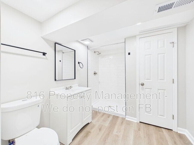 Building Photo - 4834 Evanston Ave