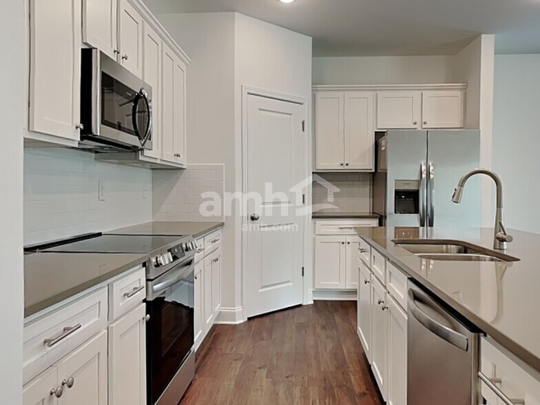 Building Photo - 846 Whatley Mill Cir SE