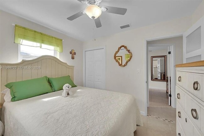 Building Photo - 232 SW 13th St