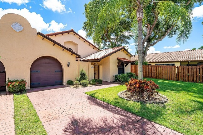 Building Photo - 13676 Cortez Dr