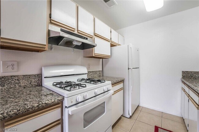 Building Photo - 2200 S Fort Apache Rd