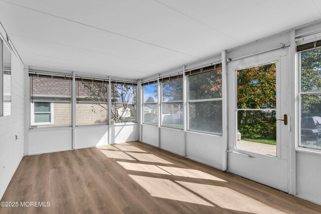 Building Photo - 13 Red Hill Rd