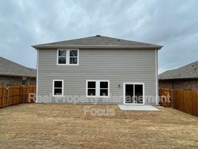 Building Photo - 2629 Silver Leaf Ln