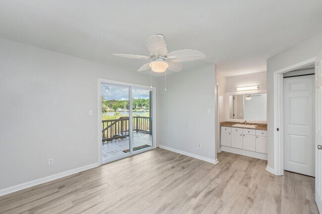 Building Photo - 200 White St