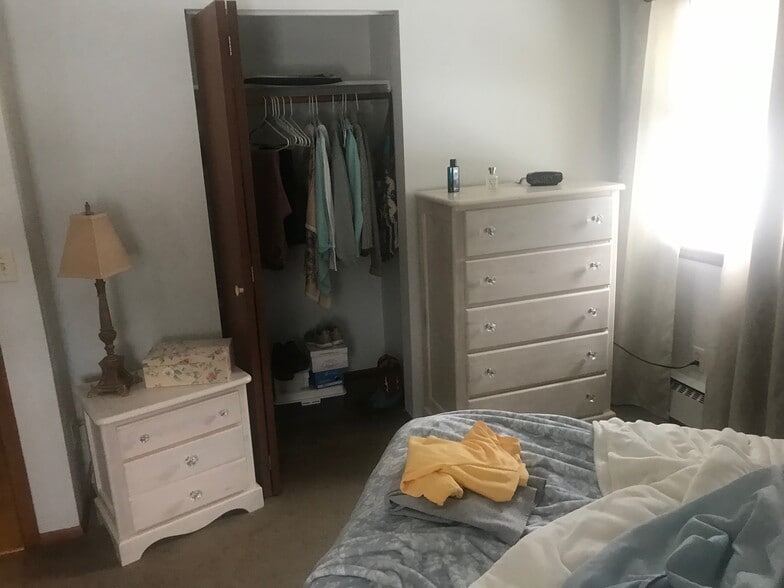 Bedroom - 390 57th Pl NE