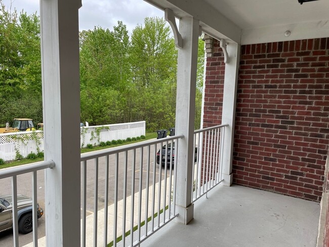 Building Photo - *SAVE $500 ON MAY MOVE-IN COSTS* Shelby To...