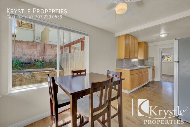 Building Photo - Lovely bungalow in the beautiful, rural co...