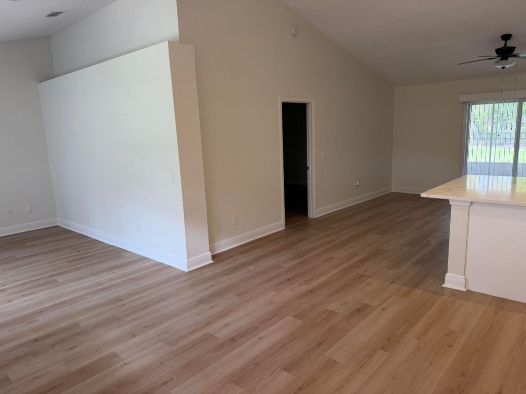Building Photo - 14307 80th Ln N