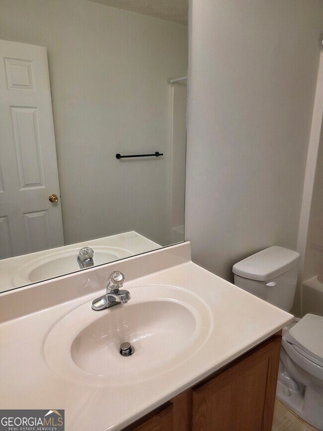 Building Photo - 387 Spring Walk Trce