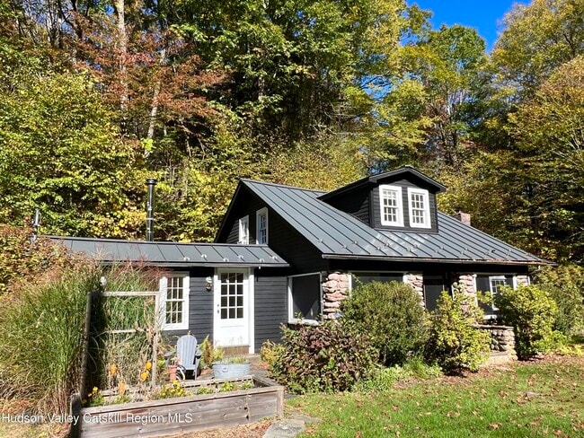 Building Photo - 654 Watson Hollow Rd