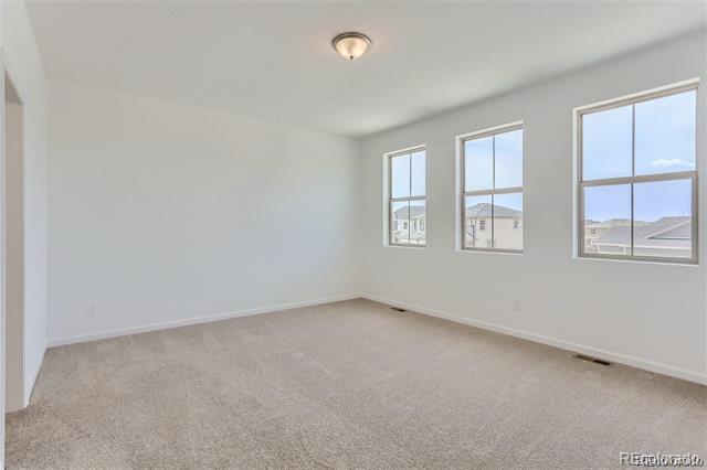 Building Photo - 170 S Vandriver Wy