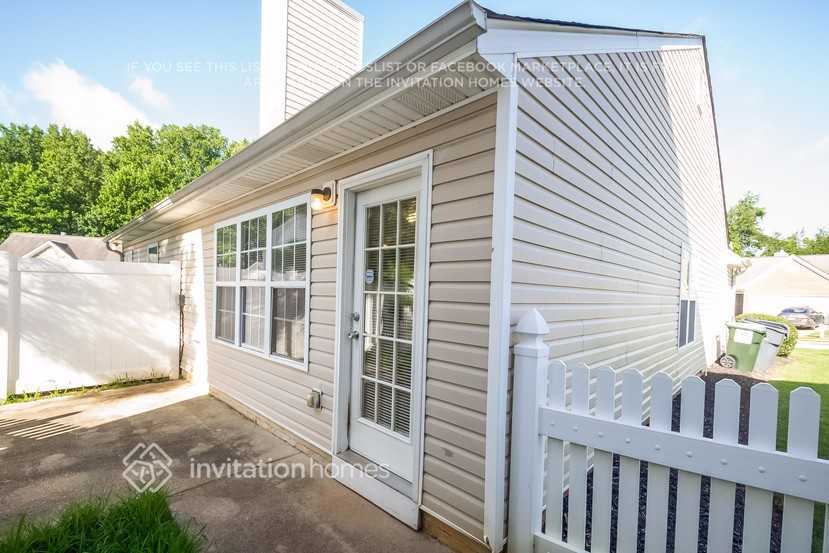 Building Photo - 122 Greystone Cir