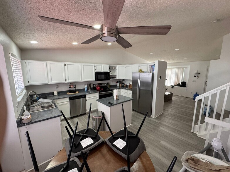 Building Photo - 4064 Dunkirk Ct