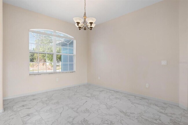 Building Photo - 2280 De Vore St