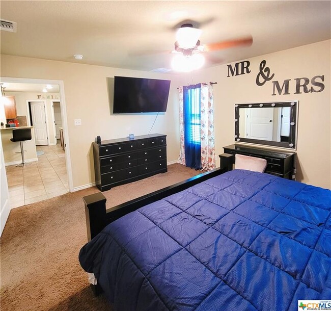 Building Photo - 4000 Flatrock Mountain Dr
