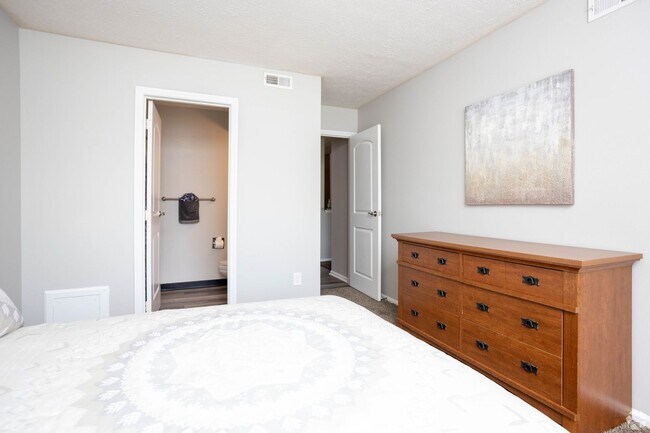 Building Photo - Bent Tree Apartments- More than just a pla...