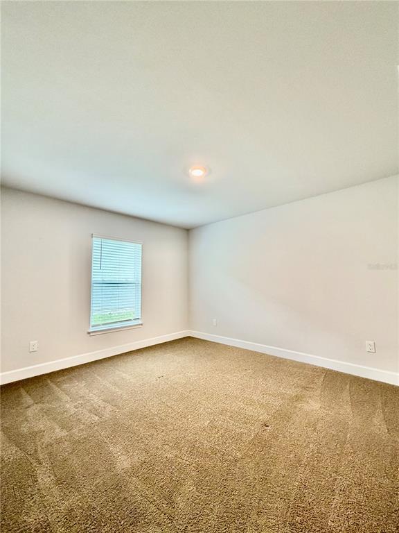Building Photo - 633 W Rexford Dr