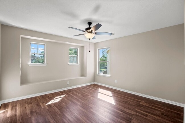 Building Photo - 29515 Legends Line Dr