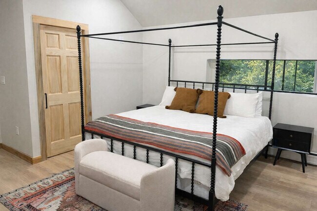 Building Photo - 21461 CO-140