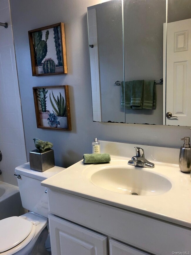 Building Photo - 623 Terrace Rd