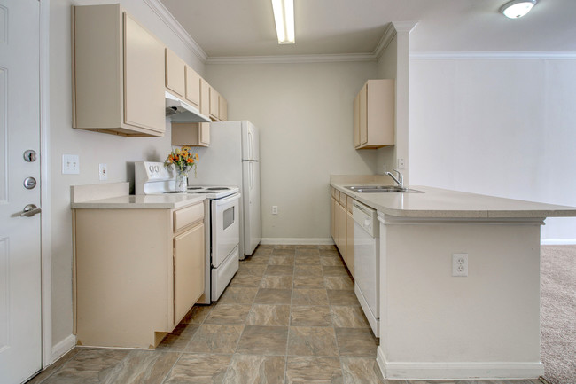 Kitchen with island and high ceilings - Legacy on O'Connor Road