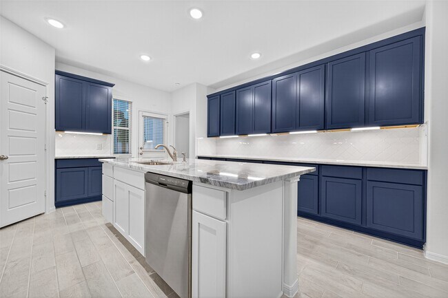 Building Photo - 27228 Mockingbird Ter Ln